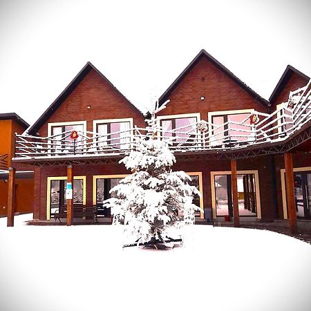 Four Seasons In Carpathians Hotel Myhove Eksteriør billede