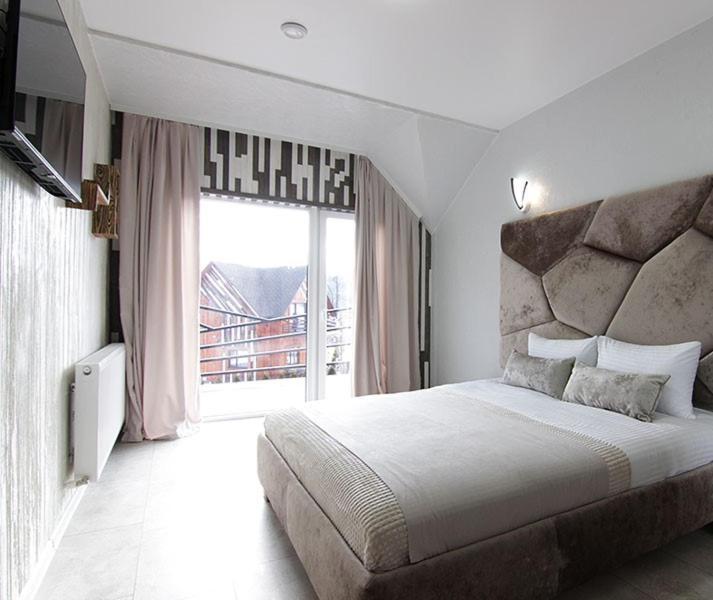 Four Seasons In Carpathians Hotel Myhove Eksteriør billede